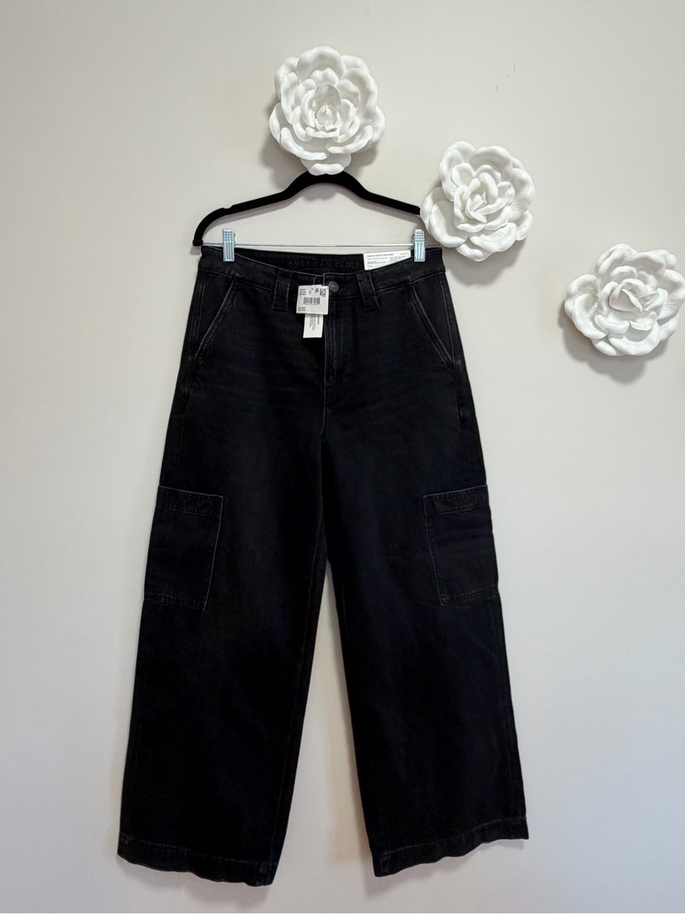American Eagle Outfitters Black High-Rise Cargo Jeans